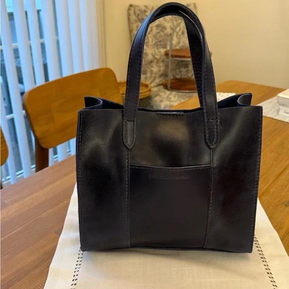 Lola Crossbody Tote by Portland Leather in Midnight Navy with adjustable straps - Picture 12 of 12